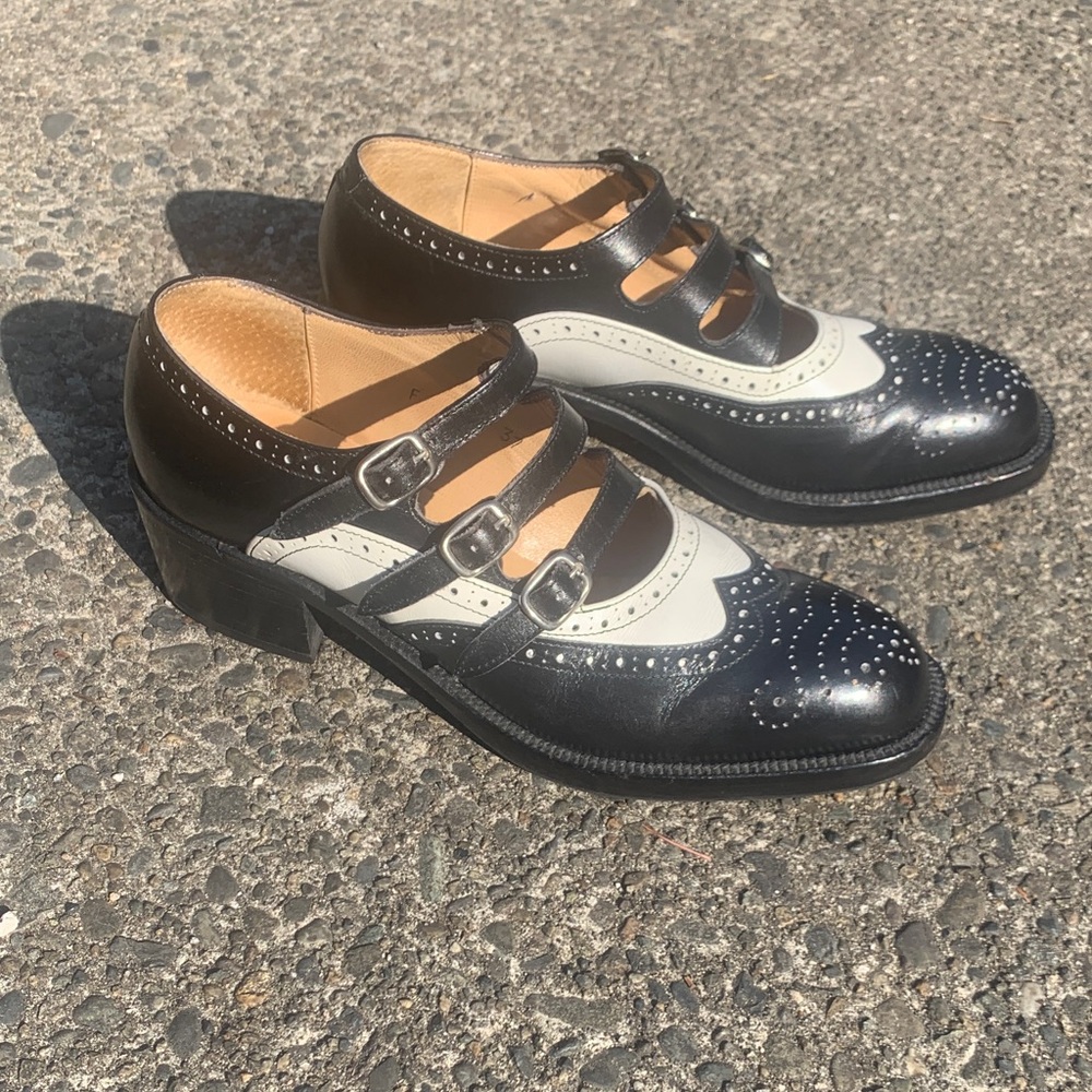 Black and White Women's Free Lance oxfords